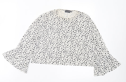 Womens UK Size 8 PRETTYLITTLETHING White Cropped T-Shirt