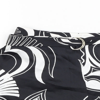 River Island Womens Black Geometric Polyester Bermuda Shorts Size S L3 in Regular