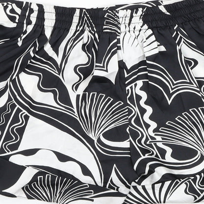 River Island Womens Black Geometric Polyester Bermuda Shorts Size S L3 in Regular