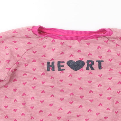 United Colors of Benetton Girls Pink Round Neck Geometric Cotton Pullover Jumper Size XS   - Love heart print.