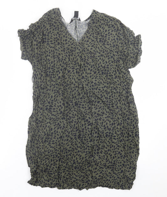 New Look Womens Green Animal Print Viscose A-Line  Size 8  V-Neck Pullover