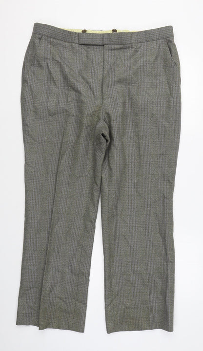 Mens UK Size  Preworn Regular Green Suit