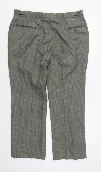 Mens UK Size  Preworn Regular Green Suit