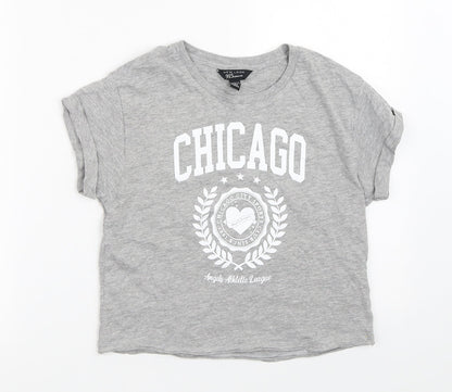 New Look Boys Grey  Cotton Basic T-Shirt Size 8-9 Years Crew Neck  - Chicago