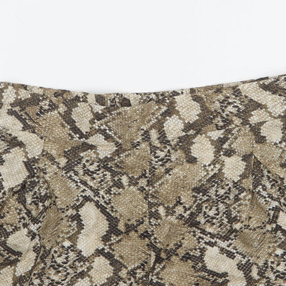 H&M Womens Green Animal Print Viscose Mom Shorts Size 8 L4 in Regular