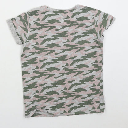 Primark Girls Green Camouflage Cotton Basic T-Shirt Size 9-10 Years Crew Neck Pullover - Be Kind