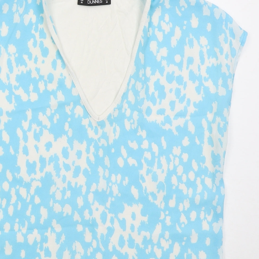 Dunnes Womens Blue  Polyester Basic T-Shirt Size XS V-Neck - Abstract