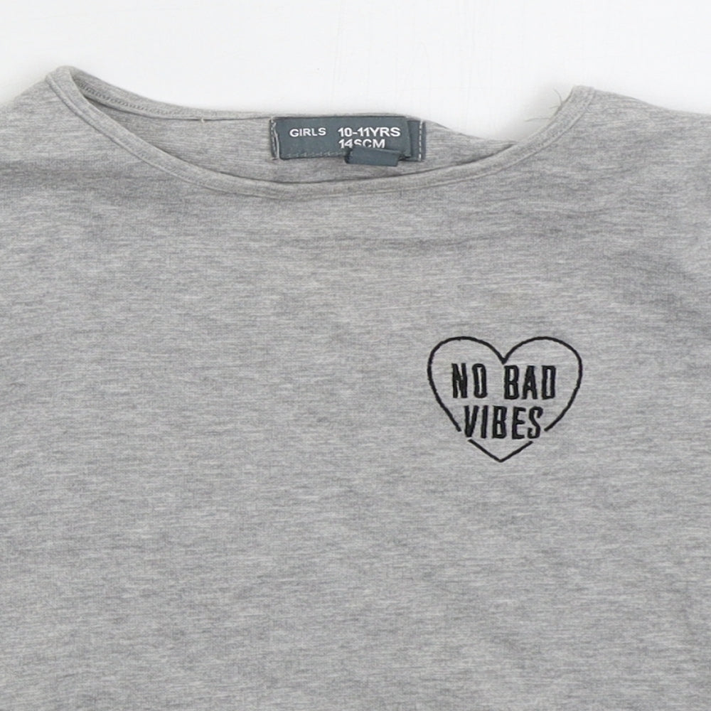 Denim Co Girls Grey  Cotton Basic T-Shirt Size 10-11 Years Crew Neck Pullover - No Bad Vibes
