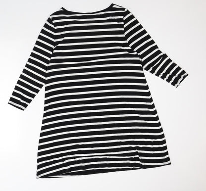 Amazon Womens White Striped Viscose T-Shirt Dress  Size M  Round Neck