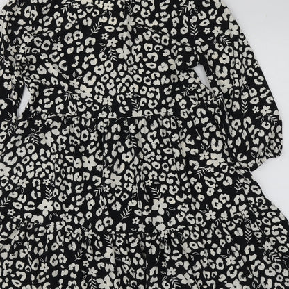 Primark Womens Black Geometric Polyester Skater Dress  Size 4  V-Neck