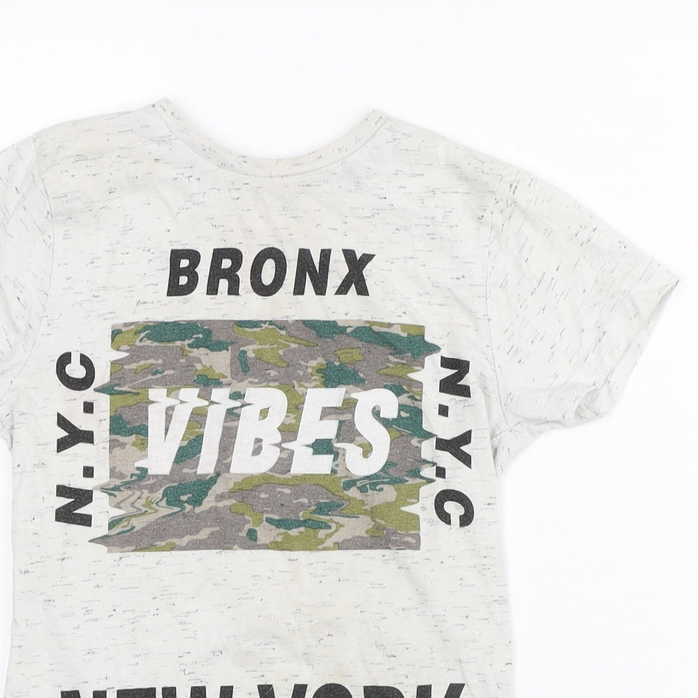 Primark Boys Grey Geometric Cotton Basic T-Shirt Size 6-7 Years Crew Neck - Bronx Vibes