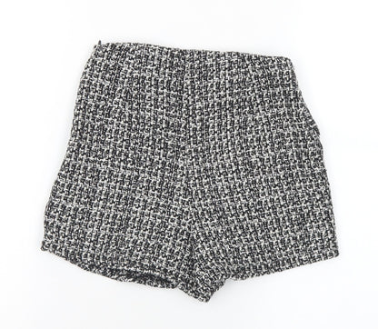 Pull&Bear Womens Black Geometric Cotton Hot Pants Shorts Size XS L3 in Regular