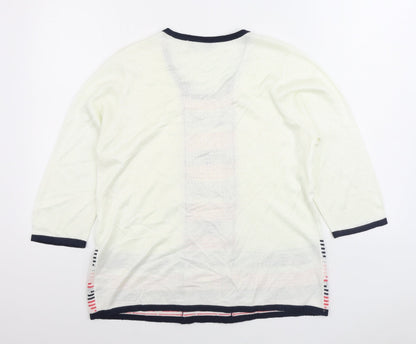 Classic Womens White Round Neck Acrylic Pullover Jumper Size M