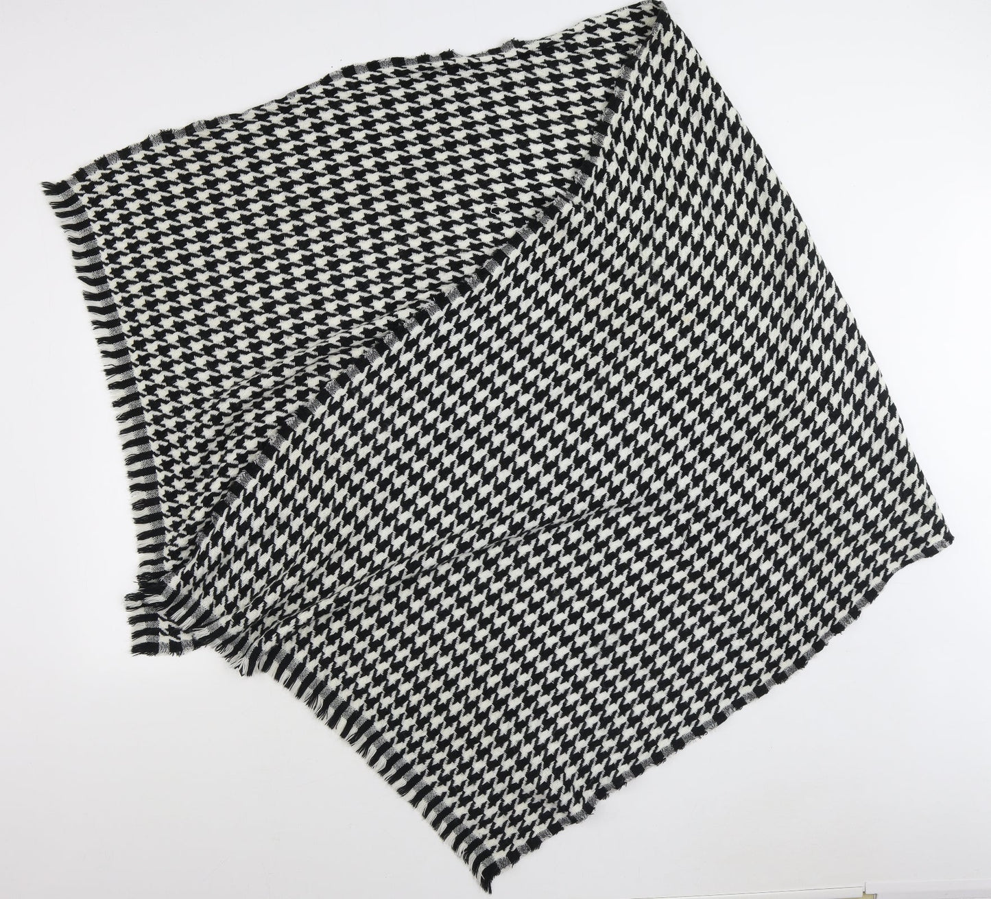 Primark Womens Beige Geometric Acrylic Scarf - Houndstooth