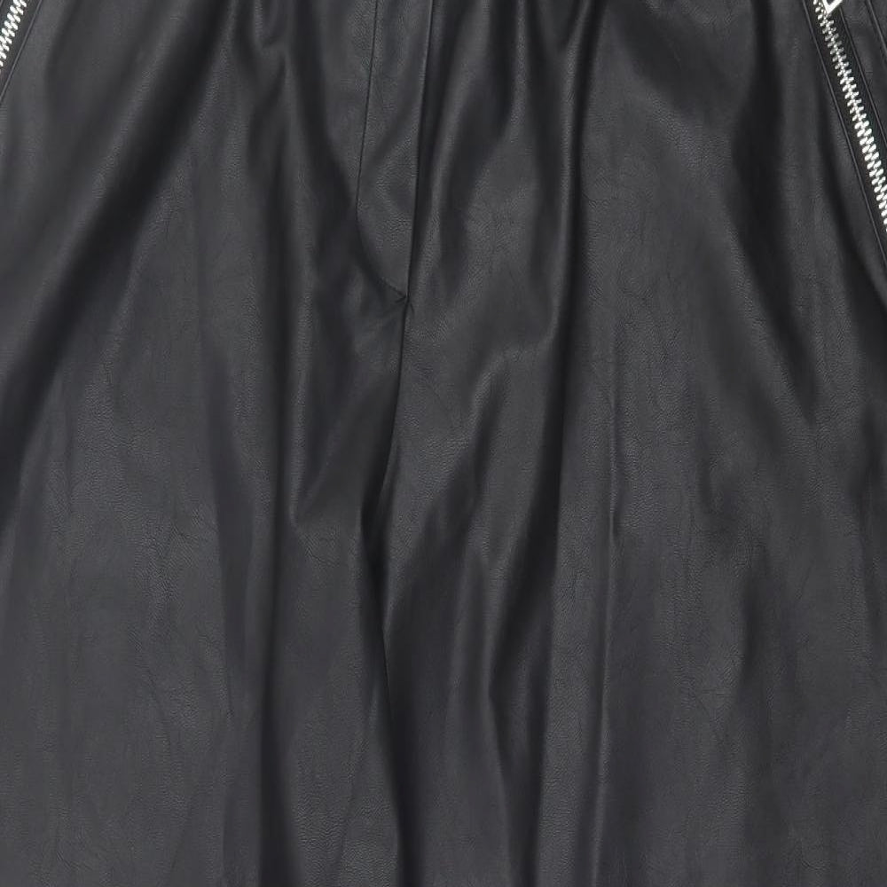 Womens UK Size 38 in ASOS Regular Fit Cropped Black Trousers