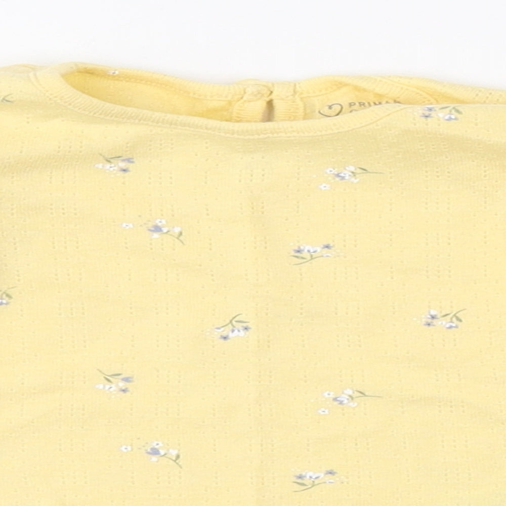 Primark Girls Yellow Floral Cotton Basic T-Shirt Size 9-12 Months Round Neck Button - Scalloped trims