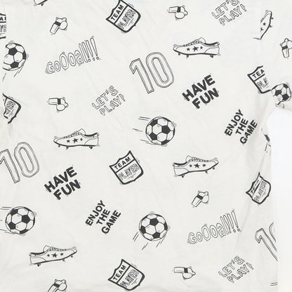 Primark Boys White Geometric 100% Cotton Basic T-Shirt Size 4-5 Years Round Neck Pullover - Football Print