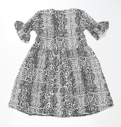 Boohoo Womens White Animal Print Polyester A-Line Size 10 Round Neck - Snake Skin