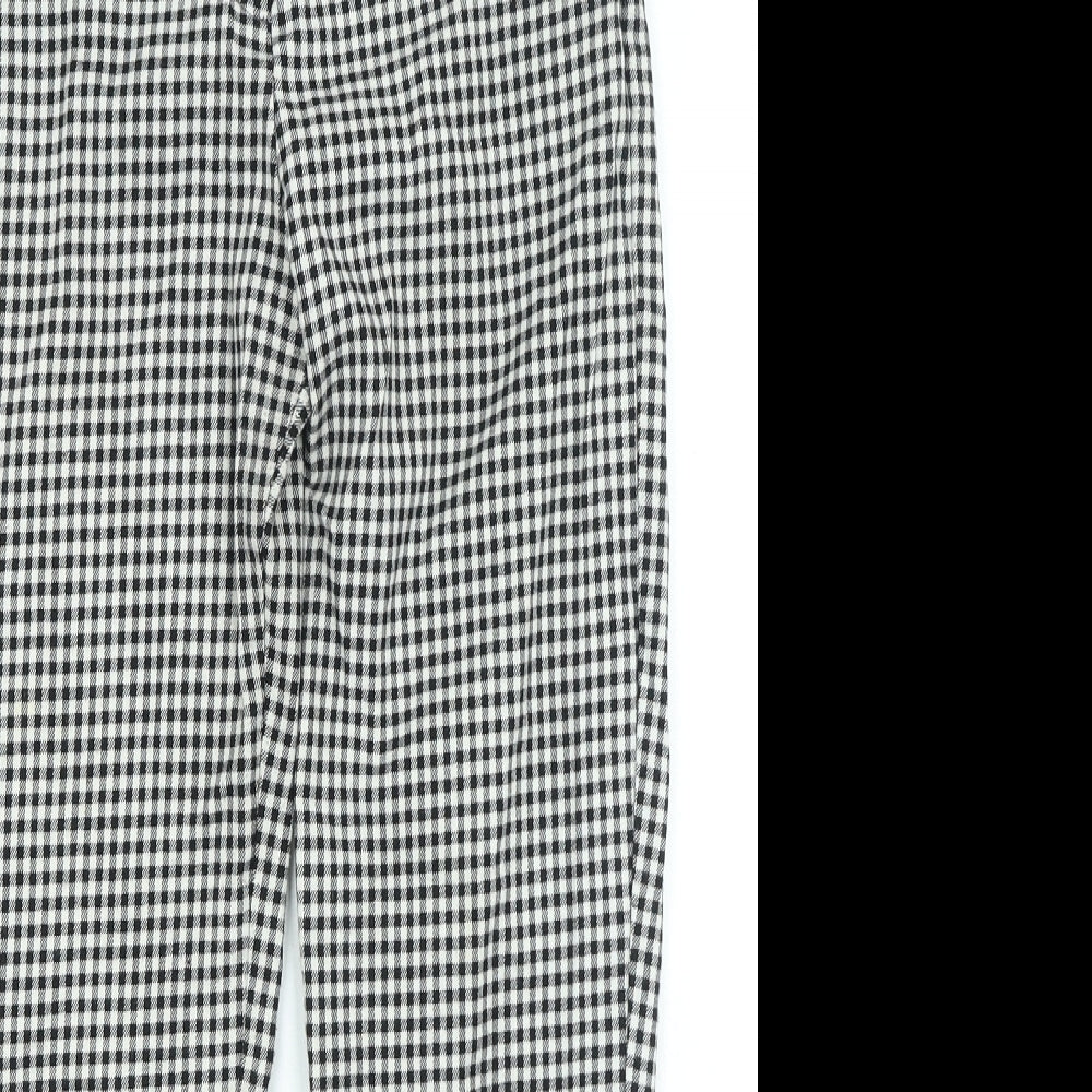 Womens UK Size 26 in Pull&Bear Regular Fit  White Trousers
