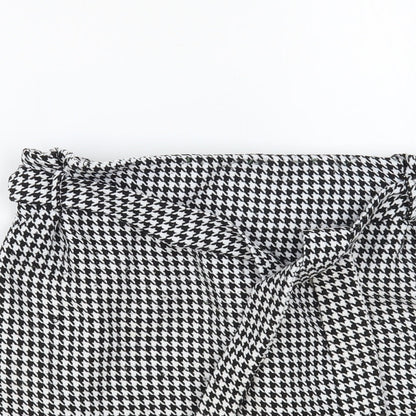 New Look Womens Black Geometric Polyester Mini Skirt Size 10 Tie