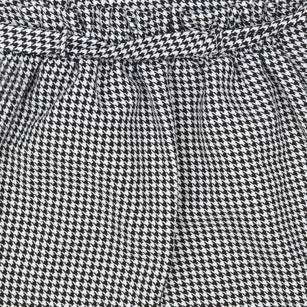 New Look Womens Black Geometric Polyester Mini Skirt Size 10 Tie