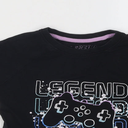 Preworn Boys Black Cotton Basic T-Shirt Size 4-5 Years Round Neck Pullover - Legend