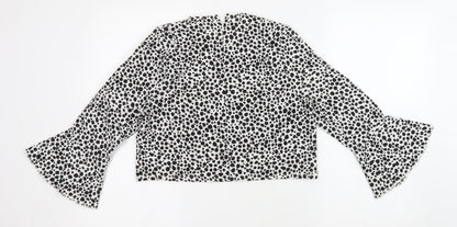 Womens UK Size 10 PRETTYLITTLETHING White Cropped T-Shirt