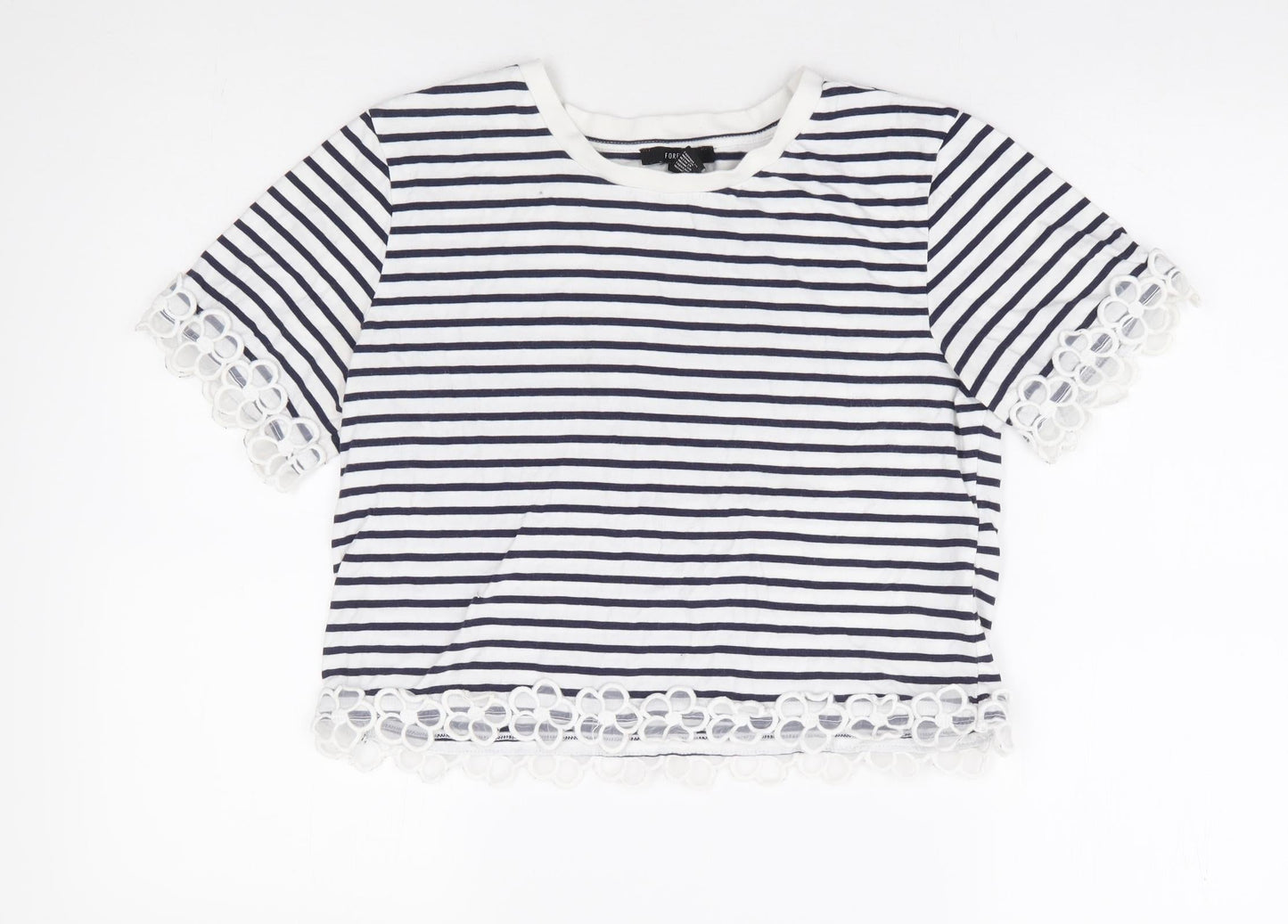 FOREVER 21 Womens Blue Striped 100% Cotton Cropped T-Shirt Size S Round Neck - Floral Embroidery Trim