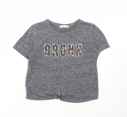 Matalan Girls Grey Floral Cotton Cropped T-Shirt Size 9 Years Round Neck Pullover - Bronx