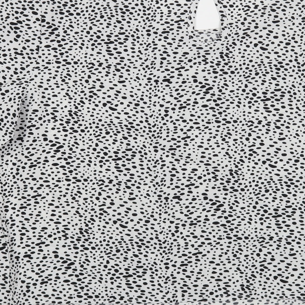 SheIn Womens White Animal Print Polyester Basic Blouse Size M Round Neck