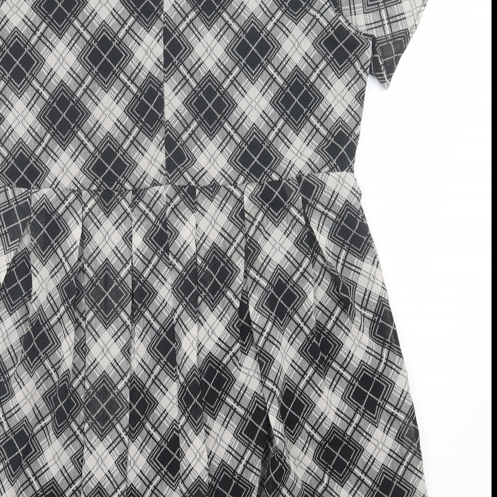 Boohoo Womens Grey Plaid Polyester A-Line Size 12 Crew Neck Button