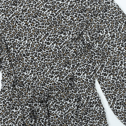 Marks and Spencer Womens Black Animal Print Viscose Basic Blouse Size 6 V-Neck - Leopard Print
