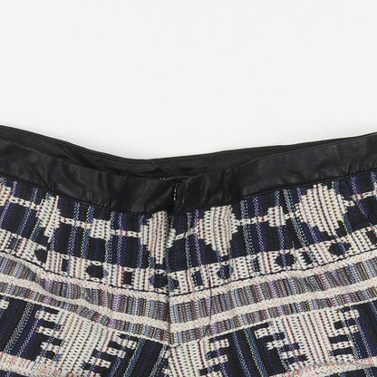 FOREVER 21 Womens Multicoloured Geometric Polyester Hot Pants Shorts Size XS L3 in Regular Zip