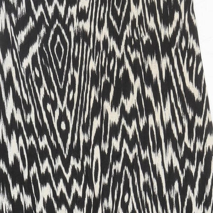 Boohoo Womens White Geometric Viscose Bodycon Size 14 Off the Shoulder Pullover