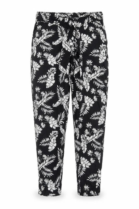 Womens UK Size 8 Avenue Regular Fit  Black Trousers