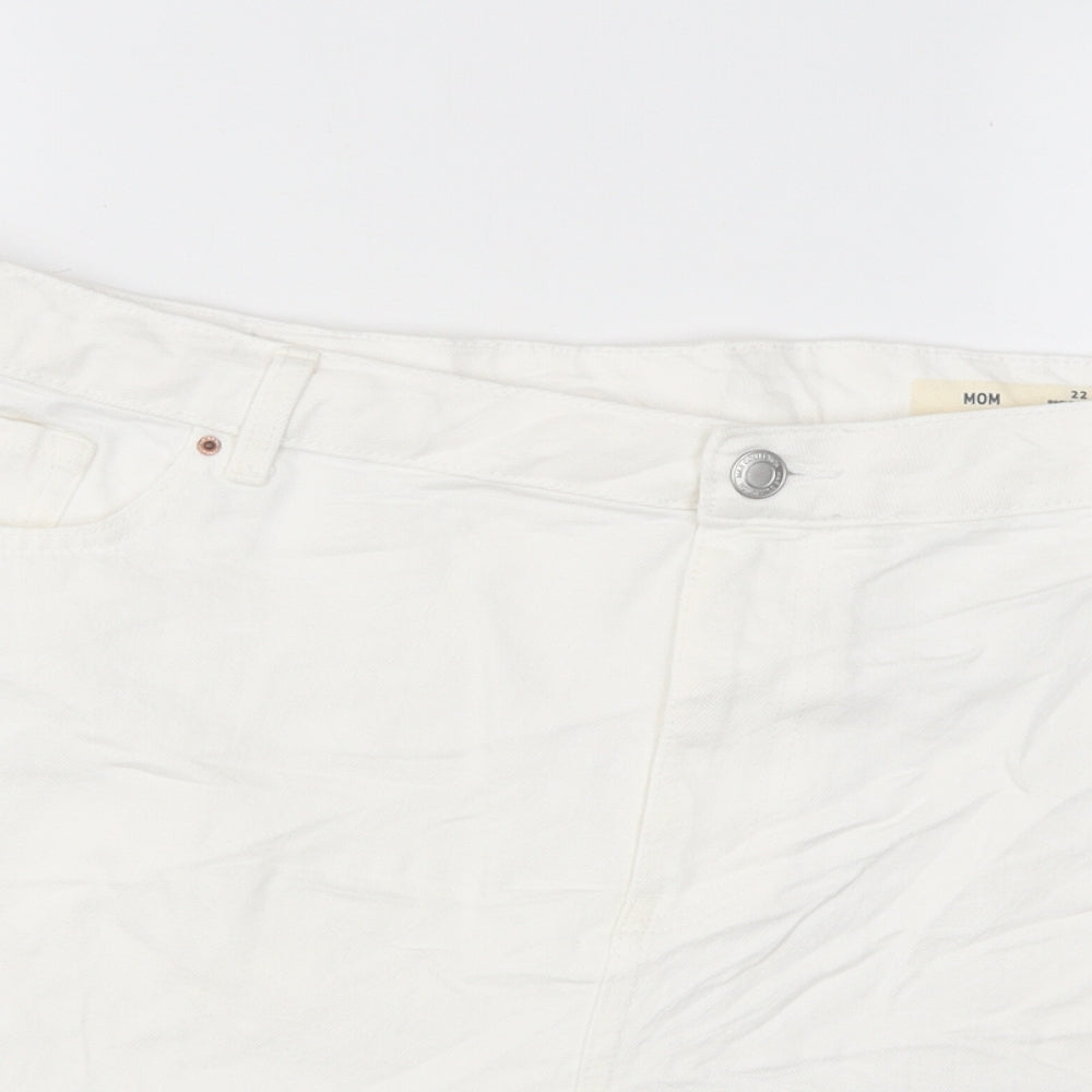 Marks and Spencer Womens White 100% Cotton Mom Shorts Size 22 L18 in Regular Zip