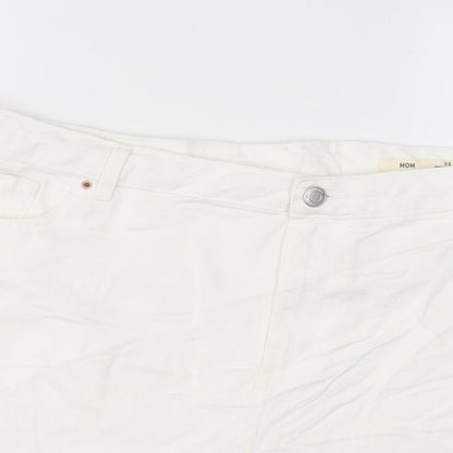 Marks and Spencer Womens White 100% Cotton Mom Shorts Size 22 L18 in Regular Zip