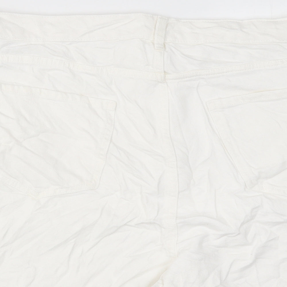 Marks and Spencer Womens White 100% Cotton Mom Shorts Size 22 L18 in Regular Zip