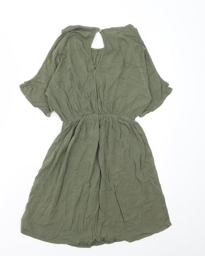 H&M Womens Green Viscose A-Line Size 6 Round Neck Button - Cold Shoulder