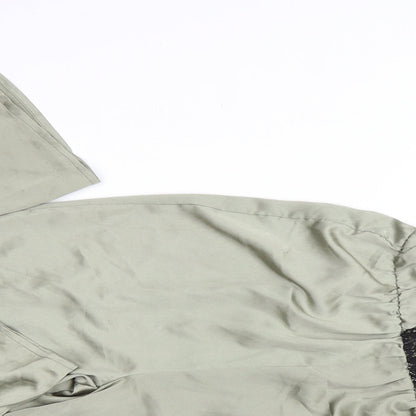 In the Style Womens Green Polyester Jumpsuit One-Piece Size 6 L32 in Pullover - Lace trim