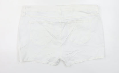 Marks and Spencer Womens White Cotton Mom Shorts Size 20 L3 in Regular Zip