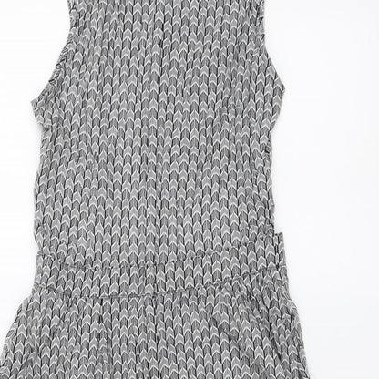 H&M Womens Black Geometric Polyester Mini Size 6 Round Neck Zip