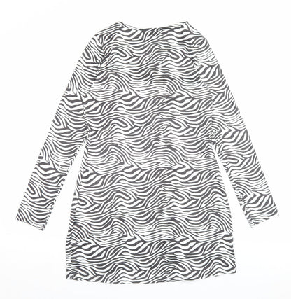 Wednesdays Girl Womens White Animal Print Polyester A-Line Size M Scoop Neck Pullover