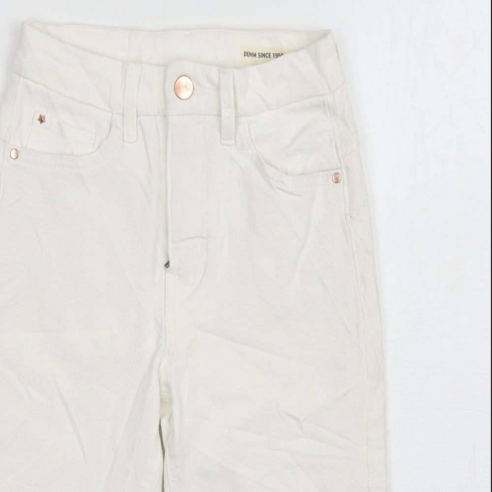 Marks and Spencer Womens White Cotton Chino Shorts Size 6 L13 in Regular Zip