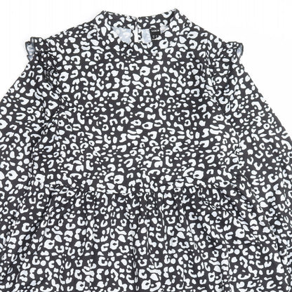 SheIn Womens Black Geometric Polyester A-Line Size M Crew Neck Zip