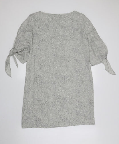 H&M Womens White Polka Dot Viscose Shift Size 10 Round Neck Pullover