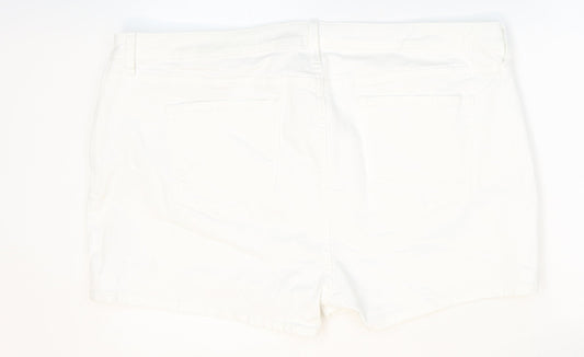 Marks and Spencer Womens White Cotton Boyfriend Shorts Size 22 Regular Zip