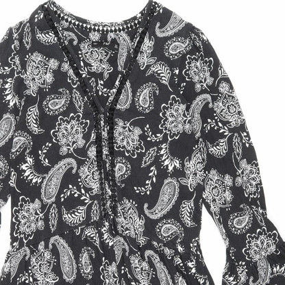 F&F Womens Black Floral Viscose Fit & Flare Size 6 V-Neck Pullover - Lace trim