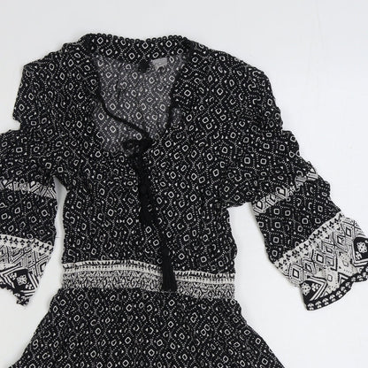 Divided by H&M Womens Black Geometric Viscose A-Line Size 10 V-Neck Pullover