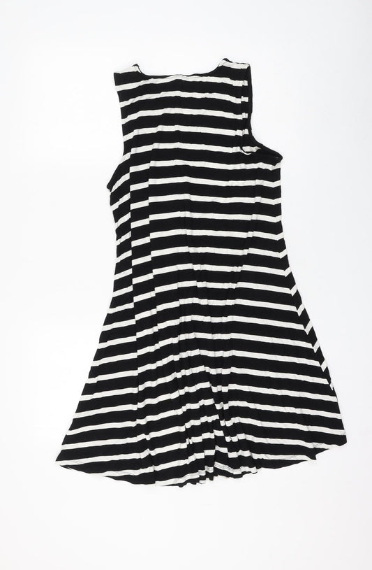 Old Navy Womens Black Striped Viscose Basic Blouse Size M Round Neck